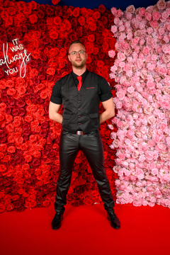 Ali_Gator_123-RosesLove-010