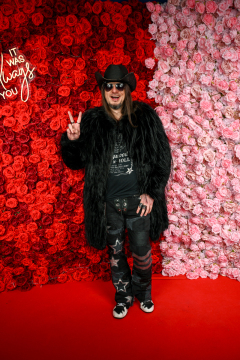 Ali_Gator_123-RosesLove-025