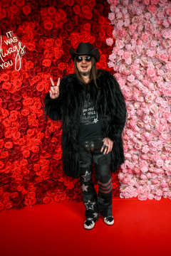 Ali_Gator_123-RosesLove-026