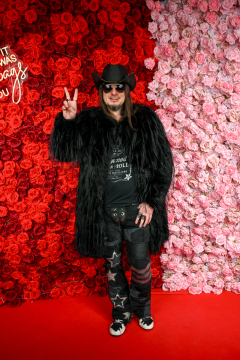 Ali_Gator_123-RosesLove-029
