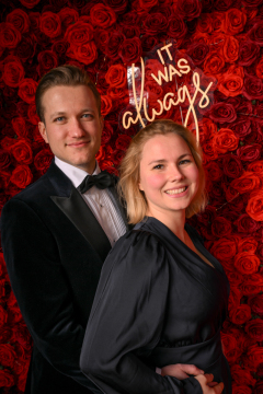 Ali_Gator_123-RosesLove-361