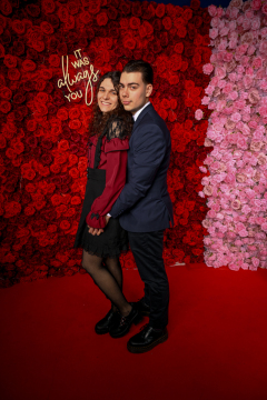 Ali_Gator_123-RosesLove-803