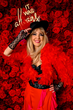 Ali_Gator_123-RosesLove-822